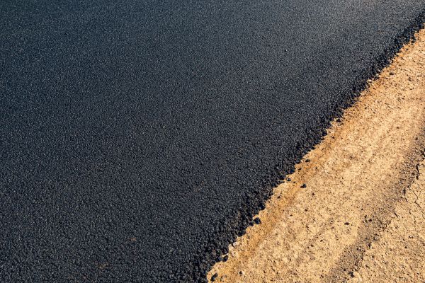 Cost of Hot Tar Driveway Sealing in Kirkland