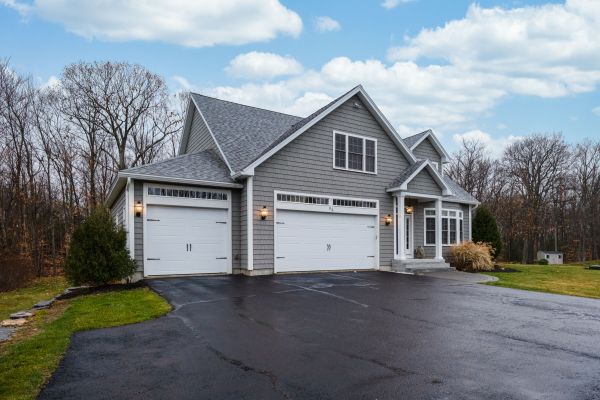 Cost of Driveway Sealing in Kirkland