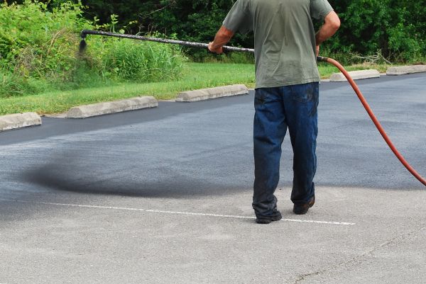Lot Sealcoating in Kirkland