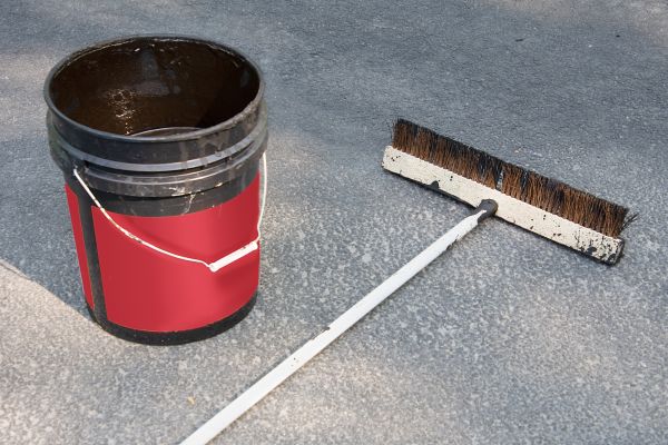 Cost of Tar Driveway Sealing in Kirkland