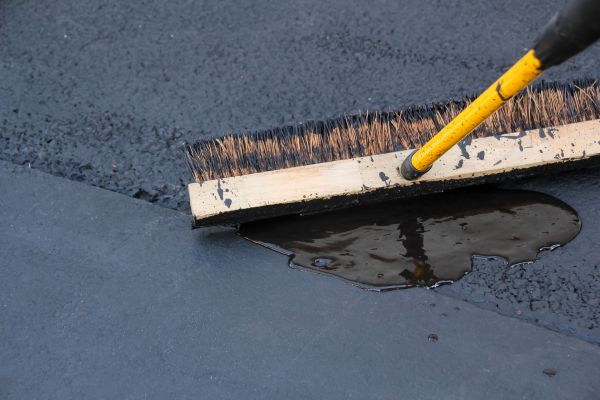 Cost of Blacktop Sealcoating in Kirkland